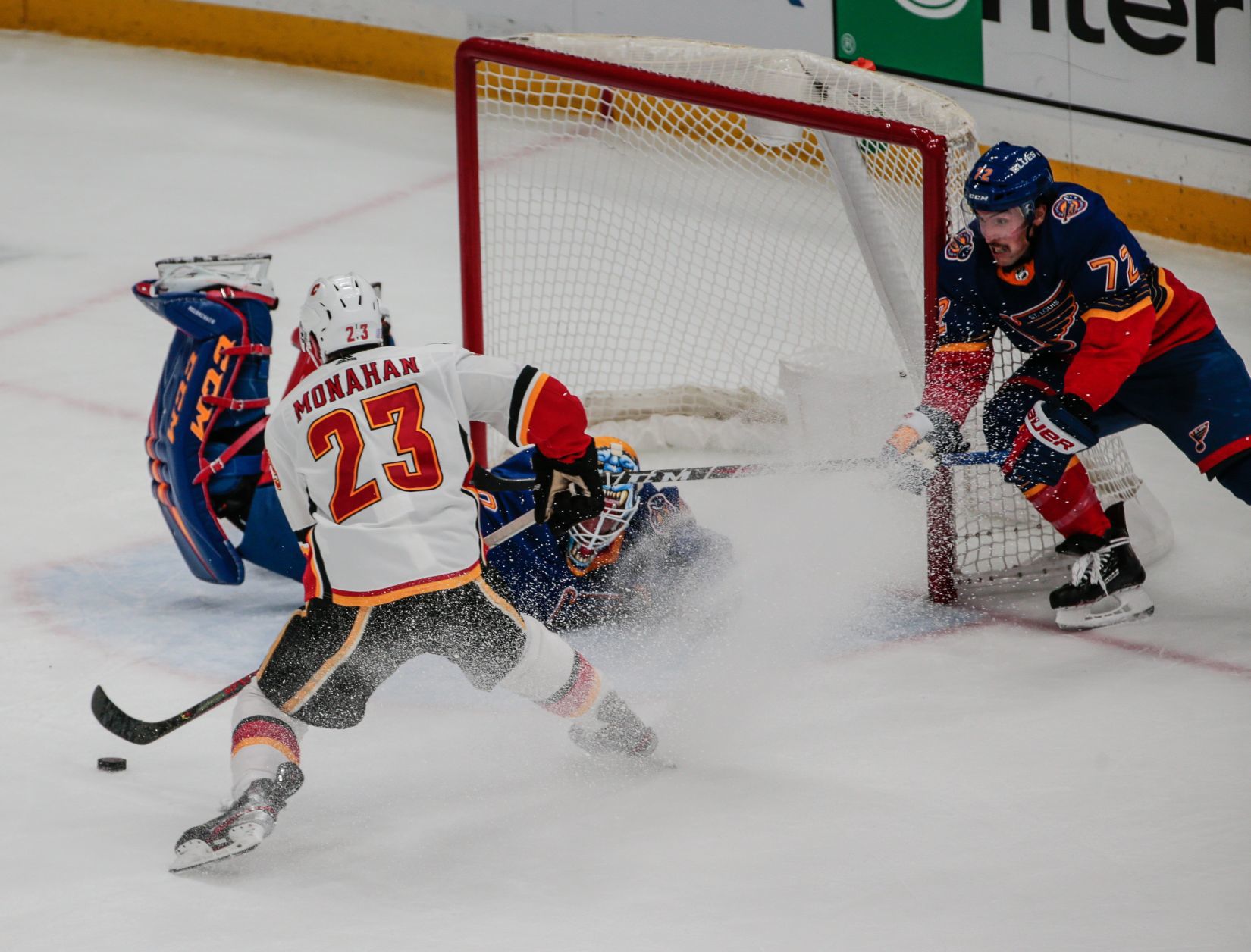Blues take on Calgary Flames at the Enterprise Center